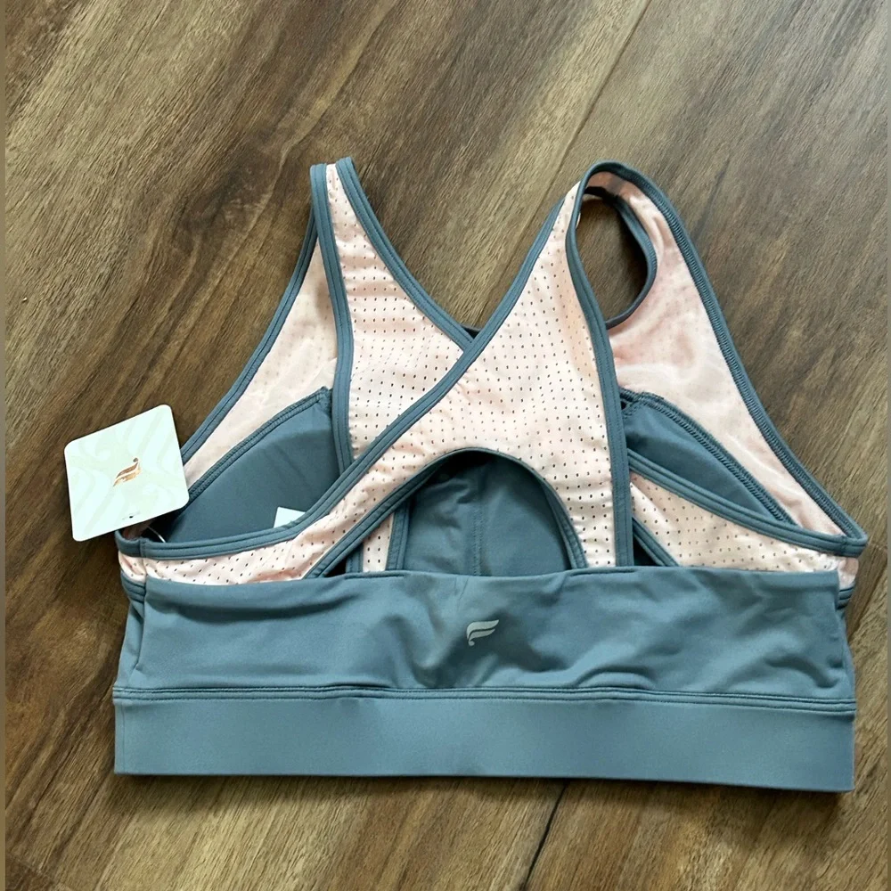 Fabletics medium impact breathable mesh sports bra size Small NWT - Picture 3 of 4
